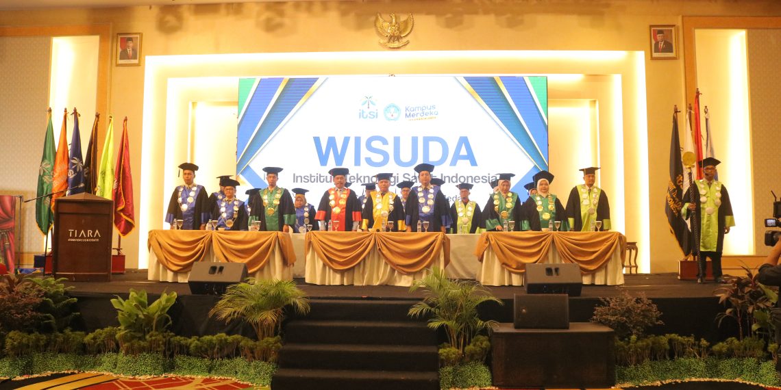 Wisuda Alumni Ke III Tahun 2023 Institut Teknologi Sawit Indonesia