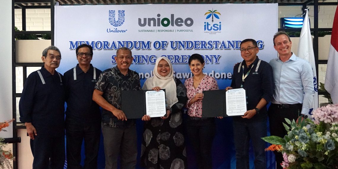 Penandatanganan Memorandum of Understanding (MoU) Institut Teknologi Sawit Indonesia dan PT. Unilever Oleochemical Indonesia