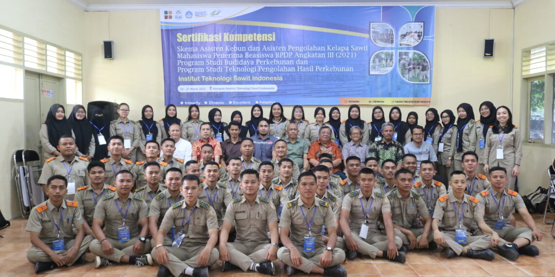 Sertifikasi Kompetensi Skema Asisten Kebun dan Asisten Pengolahan Kelapa Sawit